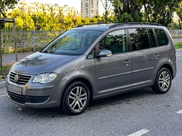 Авто Volkswagen Touran 2007 № 8871470