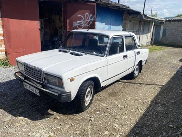 Авто ВАЗ 2107 1985 № 8871772