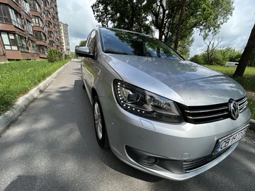 Авто Volkswagen Touran 2015 № 8871792