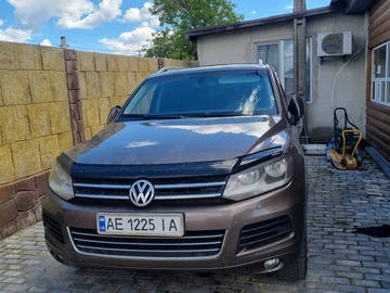 Авто Volkswagen Touareg 2011 № 8871806