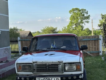 Авто ВАЗ 2107 1985 № 8871943