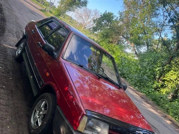 Авто ВАЗ 21099 1998 № 8872033