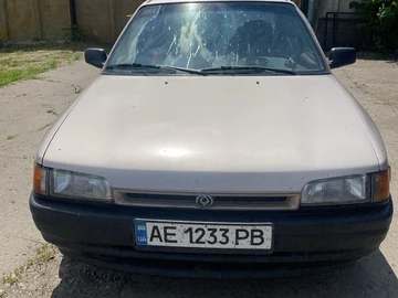 Авто Mazda 323 1996 № 8872034