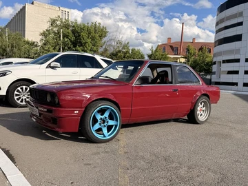 Авто BMW 3 Серия 1987 № 8872202