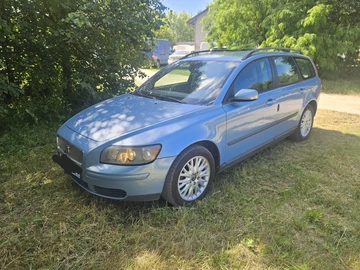 Авто Volvo V40 Kombi 2004 № 8872204