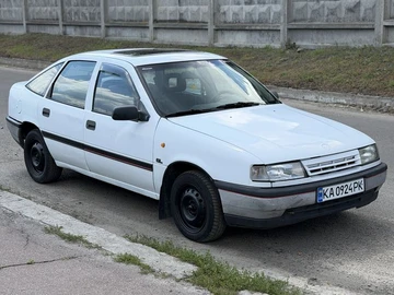 Авто Opel Vectra 1990 № 8872385