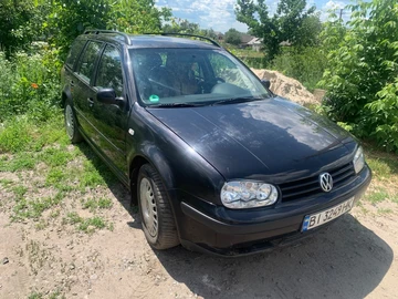 Авто Volkswagen Golf 2000 № 8872414
