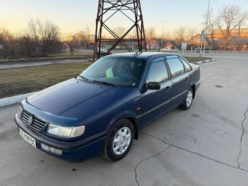 Авто Volkswagen Passat Sedan 1994 № 8872513