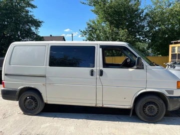 Авто Volkswagen Transporter 1999 № 8872664