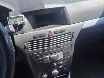 Авто Opel Astra 2005 № 8872707