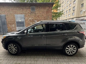 Авто Ford Escape 2018 № 8873021