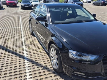 Авто Audi A4 2015 № 8873045