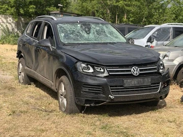 Авто Volkswagen Touareg 2012 № 8873216
