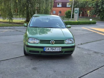 Авто Volkswagen Golf 1999 № 8873250