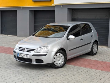Авто Volkswagen Golf 2004 № 8873482