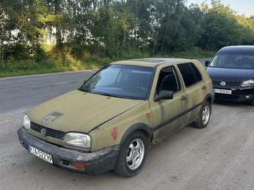 Авто Volkswagen Golf 1995 № 8873978