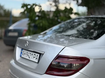 Авто Mercedes 220 2009 № 8873994