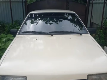Авто ВАЗ 2109 1992 № 8874077