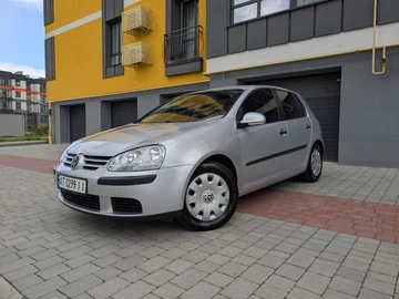 Авто Volkswagen Golf 2004 № 8874103