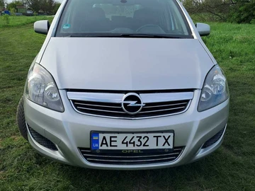 Авто Opel Zafira 2010 № 8874115