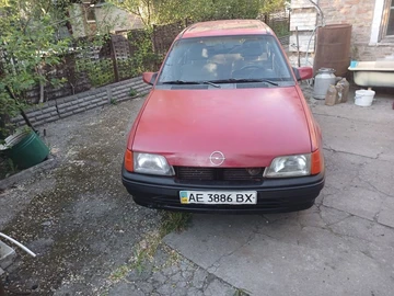 Авто Opel Kadett 1988 № 8874178