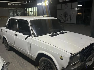 Авто ВАЗ 2107 1987 № 8874224