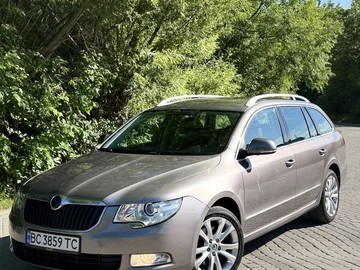 Авто Skoda Superb 2010 № 8874286