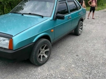 Авто ВАЗ 21099 1999 № 8874348
