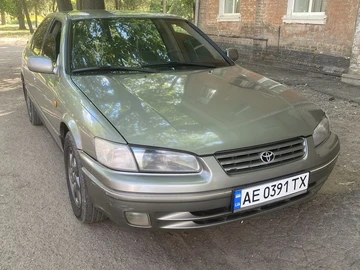 Авто Toyota Camry 2000 № 8874426