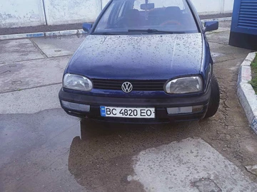 Авто Volkswagen Golf 1992 № 8874517