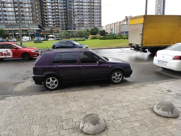 Авто Volkswagen Golf 1992 № 8874828