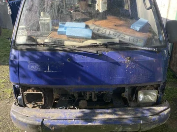Авто Mazda 2 1999 № 8874845