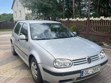 Авто Volkswagen Golf 1999 № 8874918