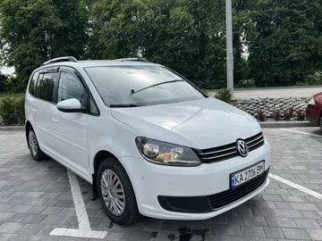 Авто Volkswagen Touran 2014 № 8875118