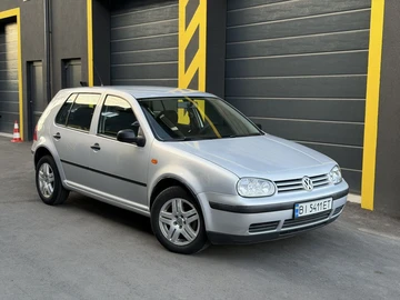 Авто Volkswagen Golf 2000 № 8875308