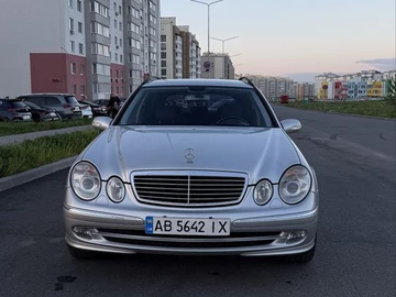 Авто Mercedes 220 2004 № 8875373