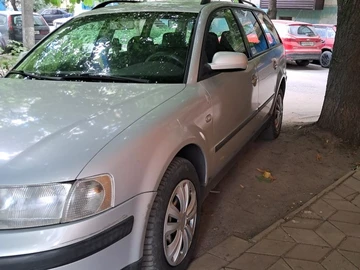 Авто Volkswagen Passat Hatchback 2000 № 8875400