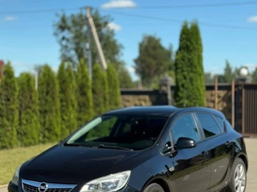 Авто Opel Astra 2011 № 8875407