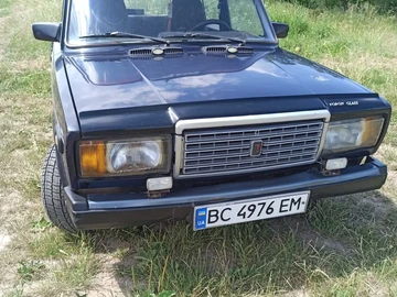 Авто ВАЗ 2107 1989 № 8875491