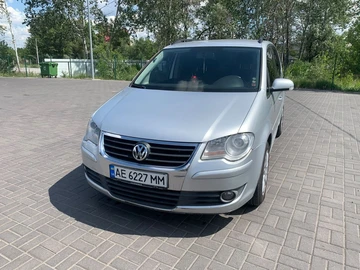 Авто Volkswagen Touran 2007 № 8875854