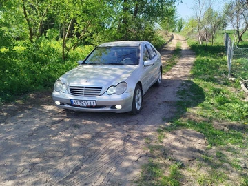 Авто Mercedes 220 2003 № 8876222