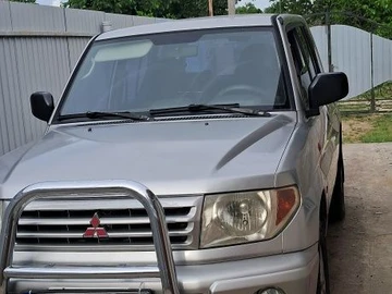 Авто Mitsubishi Pajero 2002 № 8876414