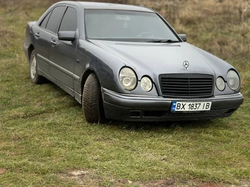 Авто Mercedes Mb 1996 № 8876467