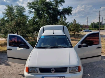 Авто Volkswagen Caddy 2002 № 8876516