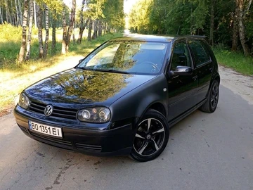 Авто Volkswagen Golf 2001 № 8876664