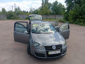 Авто Volkswagen Golf 2007 № 8876830
