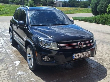 Авто Volkswagen Tiguan 2015 № 8876877