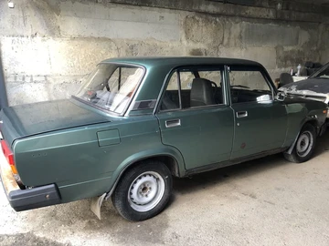 Авто ВАЗ 2107 2007 № 8876898