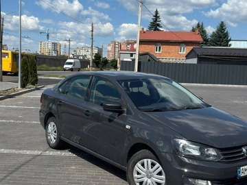 Авто Volkswagen Polo 2015 № 8876993