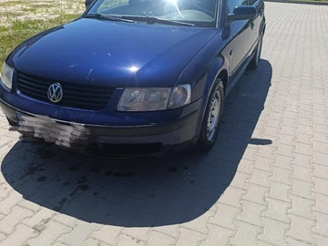 Авто Volkswagen Passat Sedan 1999 № 8877004